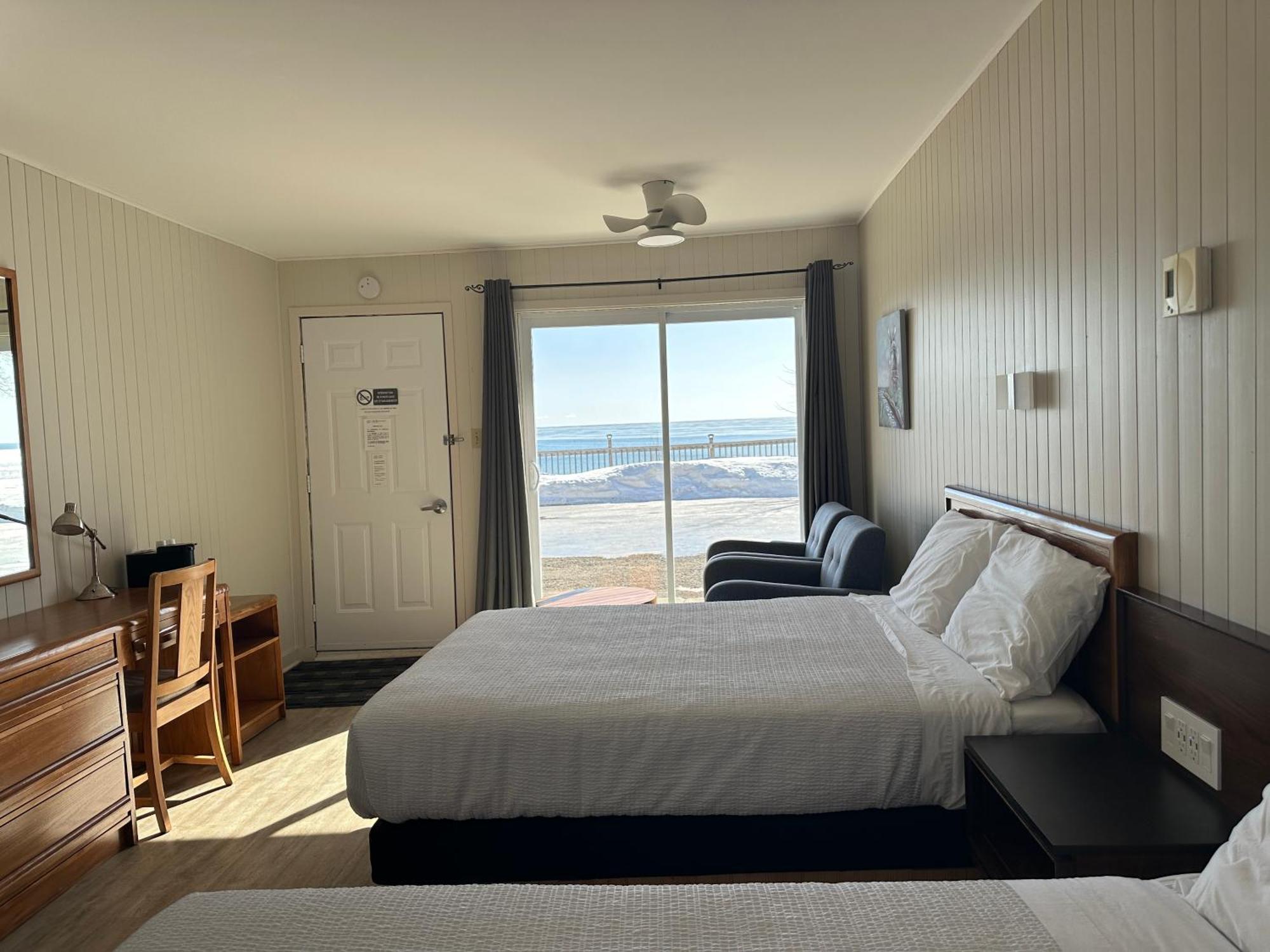 Motel Carleton Sur Mer Экстерьер фото