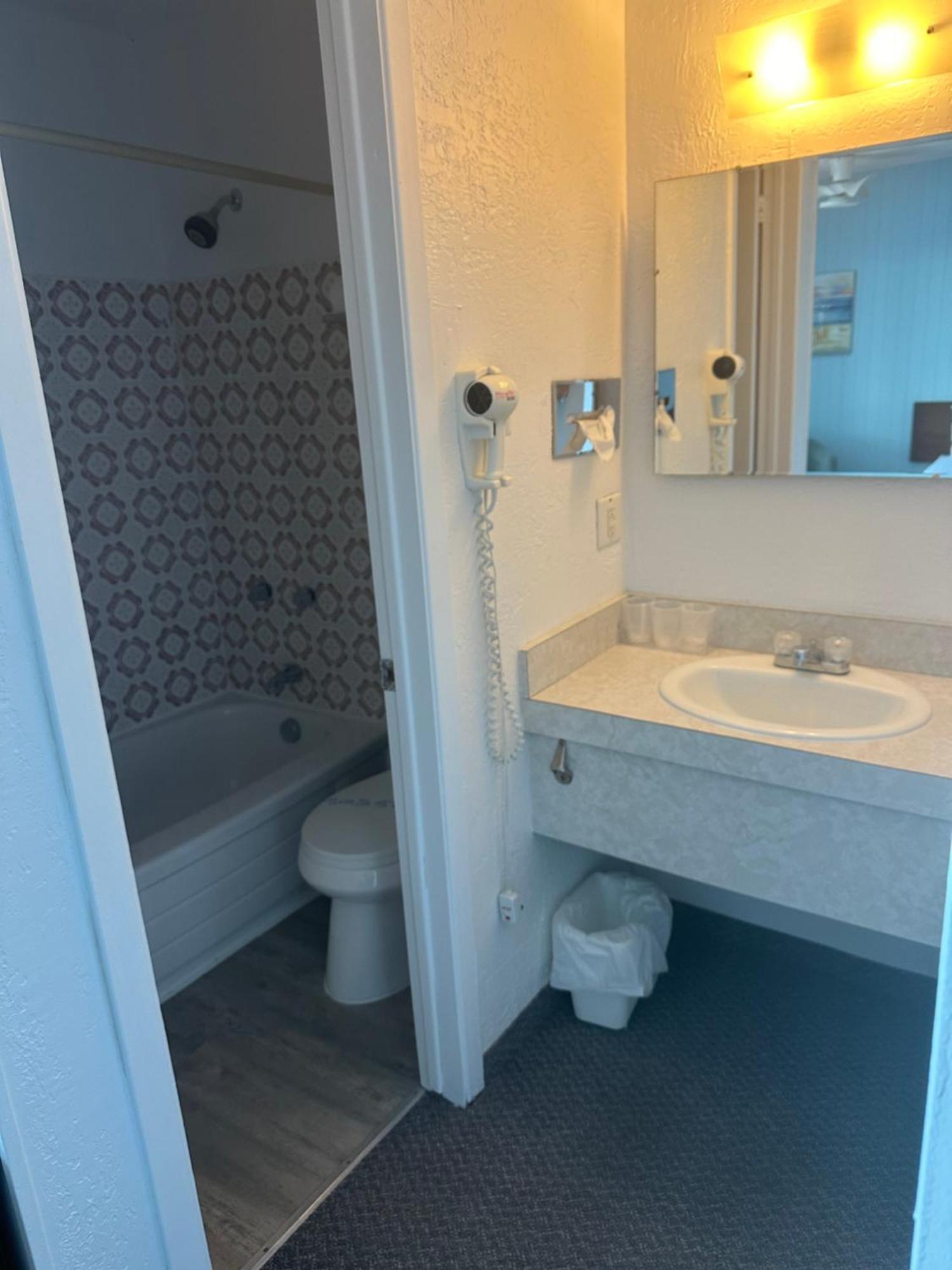 Motel Carleton Sur Mer Экстерьер фото