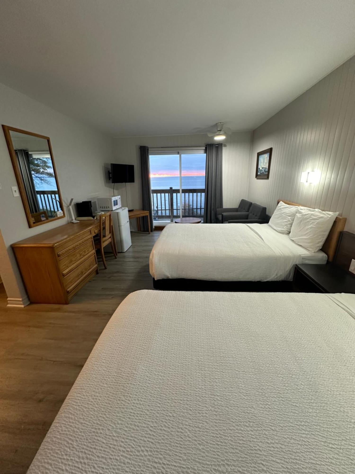Motel Carleton Sur Mer Экстерьер фото